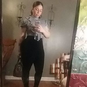 Meet your Posher, Christy